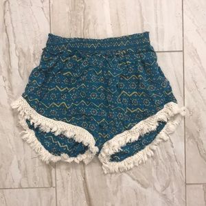 🌳 Super Cute Patterned Shorts 🌳